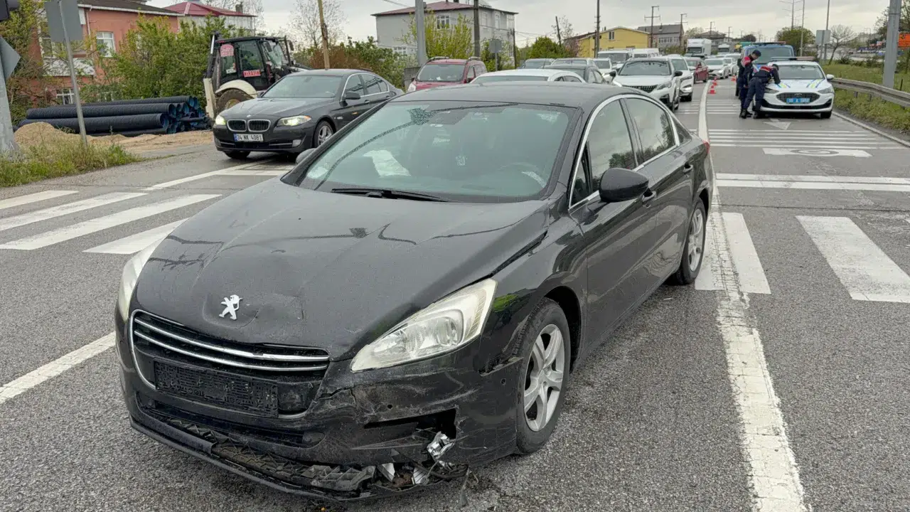 Samsun'da iki otomobil çarpıştı : Kazada 2 kişi yaralandı