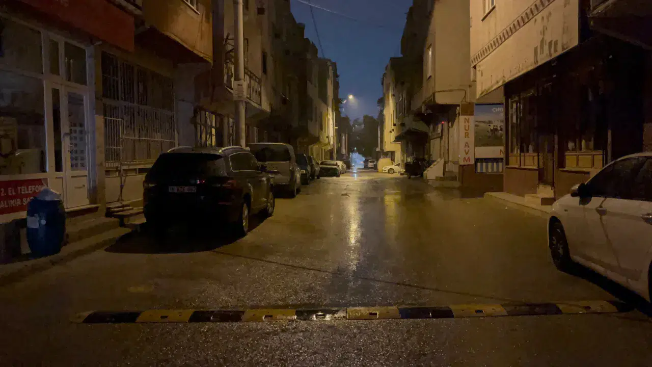Bursa'da otomobilin altında kalan 4 yaşındaki çocuk ağır yaralandı