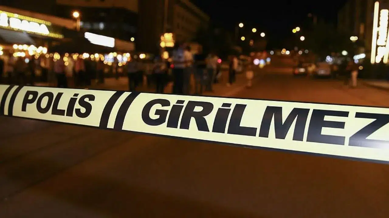 Ankara’da iki grup birbirine girdi : Kavgayı anne terliği durdurdu
