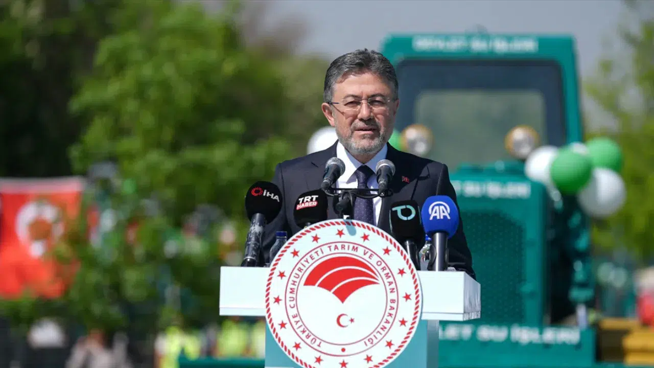 Bakan Yumaklı, DSİ Yeni İş Makinelerini Hizmete Alma Töreni'nde