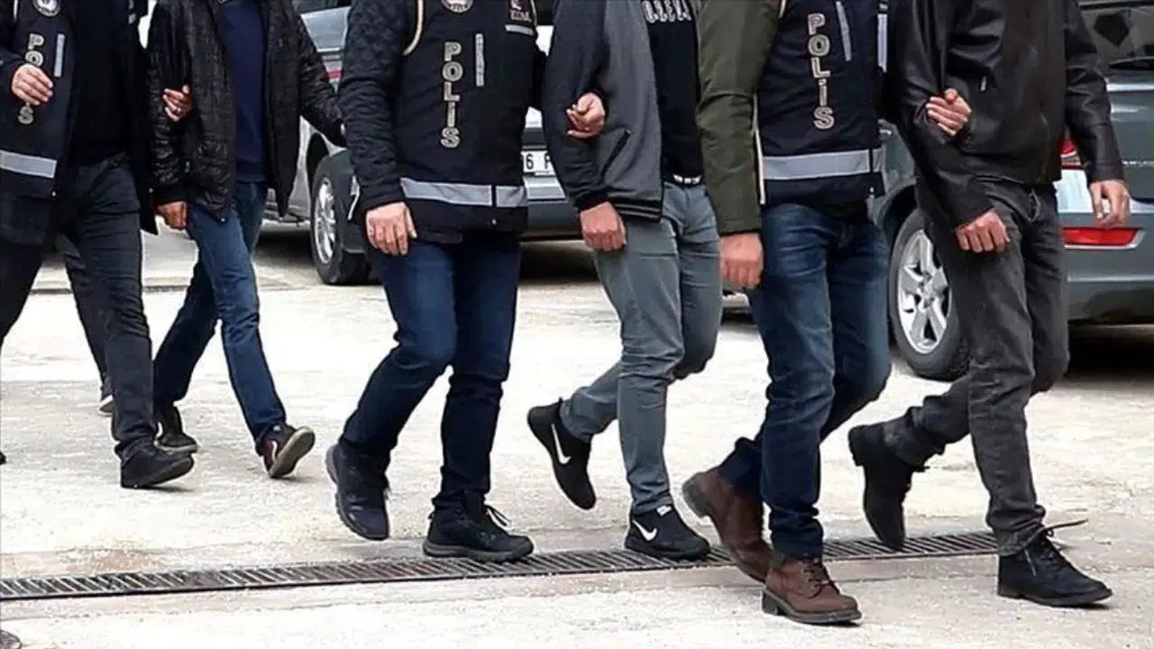 Şırnak ve Samsun'da FETÖ operasyonu : 3 şüpheliye gözaltı