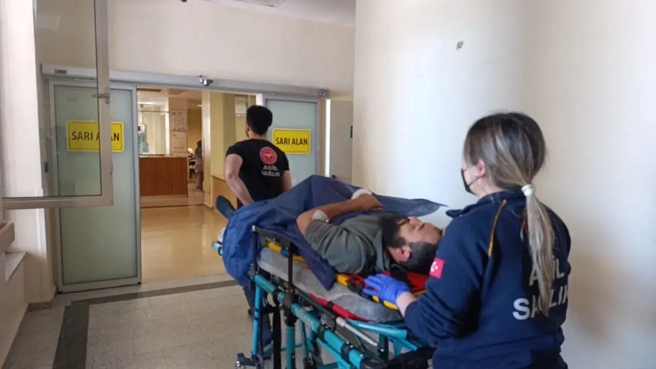 Adıyaman’da iki motosiklet çarpıştı : 1’i ağır 2 yaralı