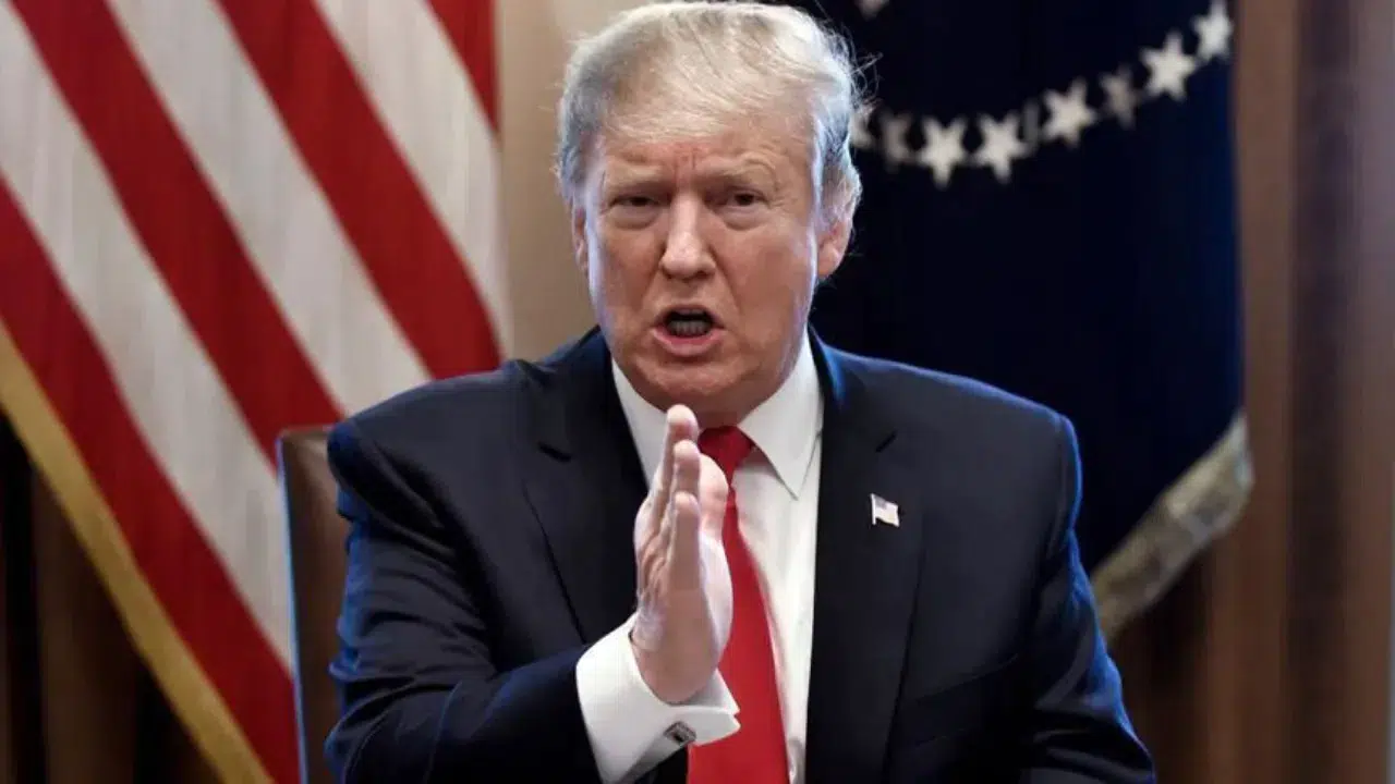 Trump'tan İran çıkışı : Onlara sert bir darbe indirmemiz gerekebilir