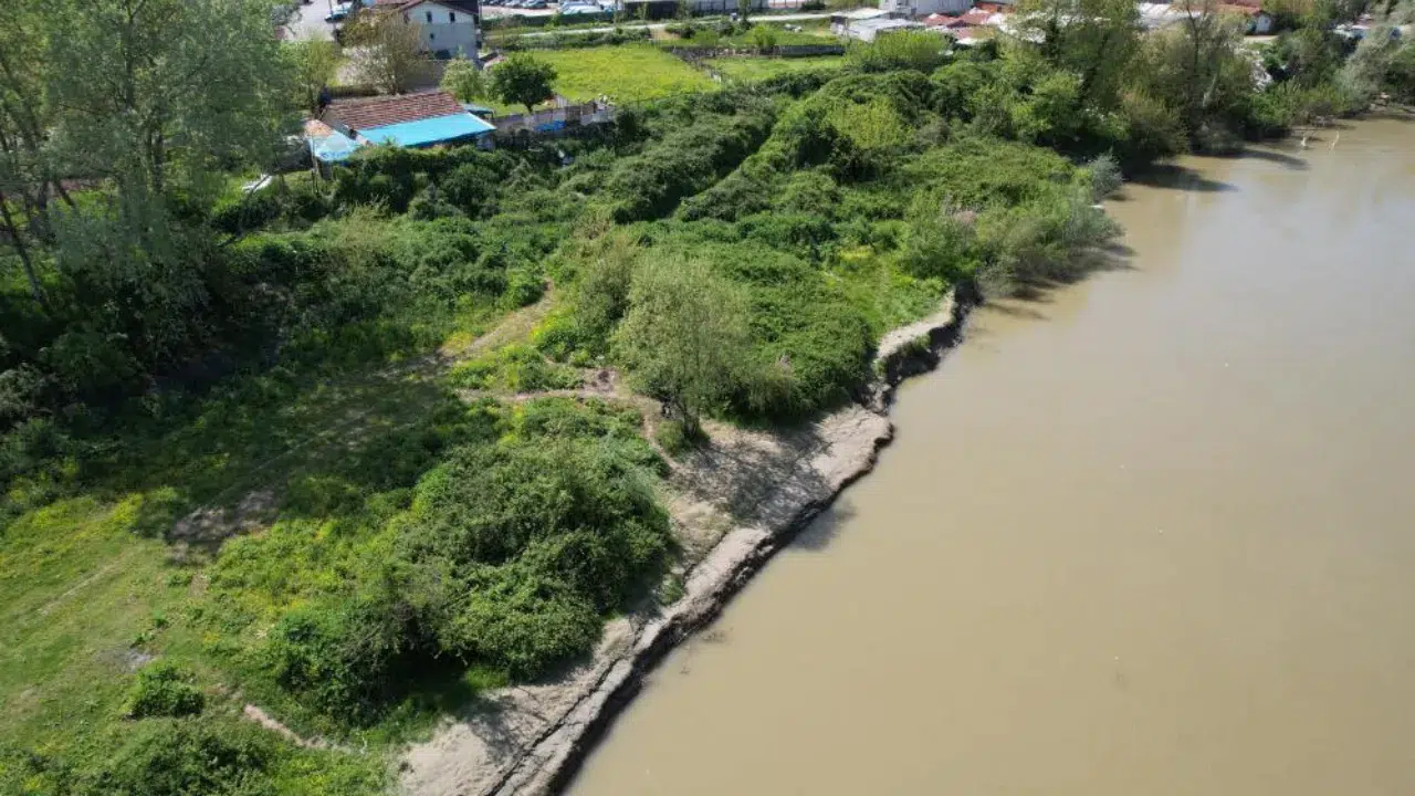 Sakarya Köprüsü'nde bir çocuk cesedi bulundu