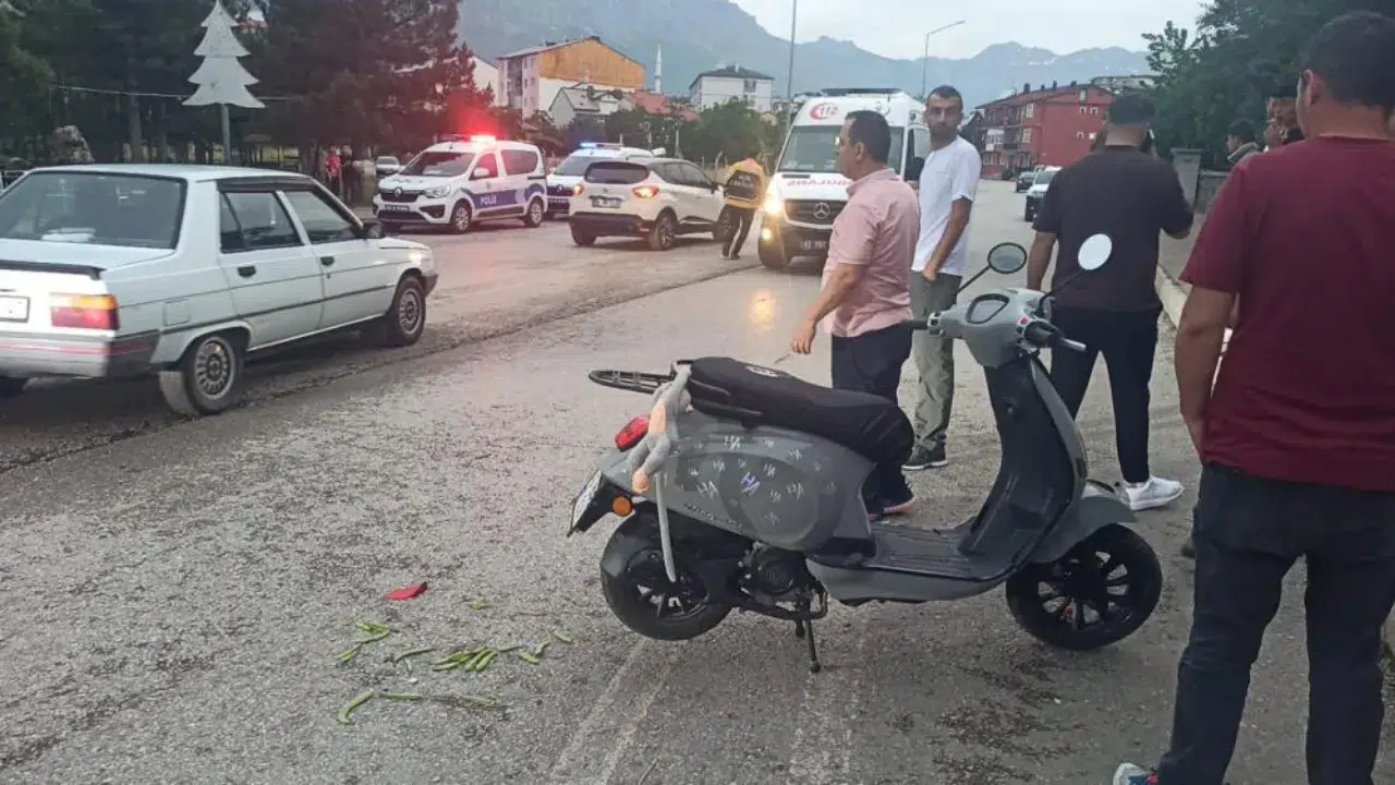 Konya'da Pick Up ile motosiklet çarpıştı : 2 yaralı