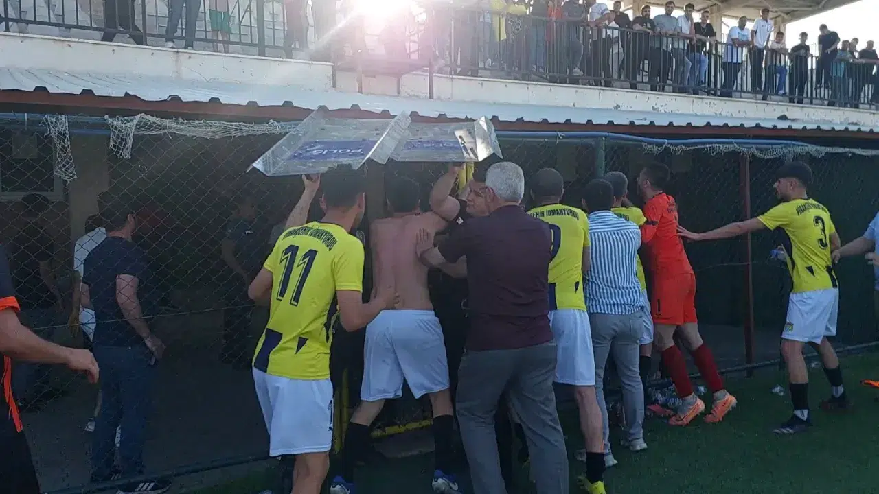 Şanlıurfa'da şampiyonluk maçında kavga