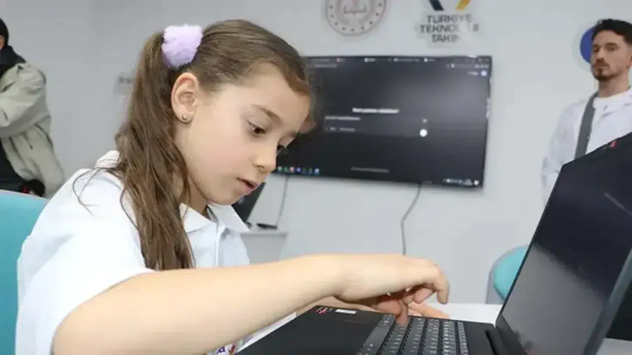 Prof. Dr. Hatice Kumcağız uyardı : Her 5 gençten 1'i derdini