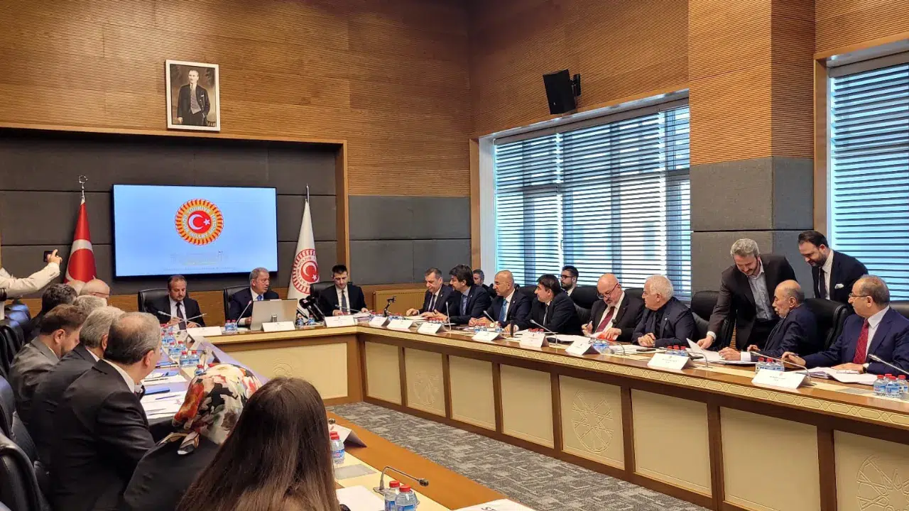 Uzman Erbaş Kanunu'nda değişiklik teklifi komisyonda kabul e