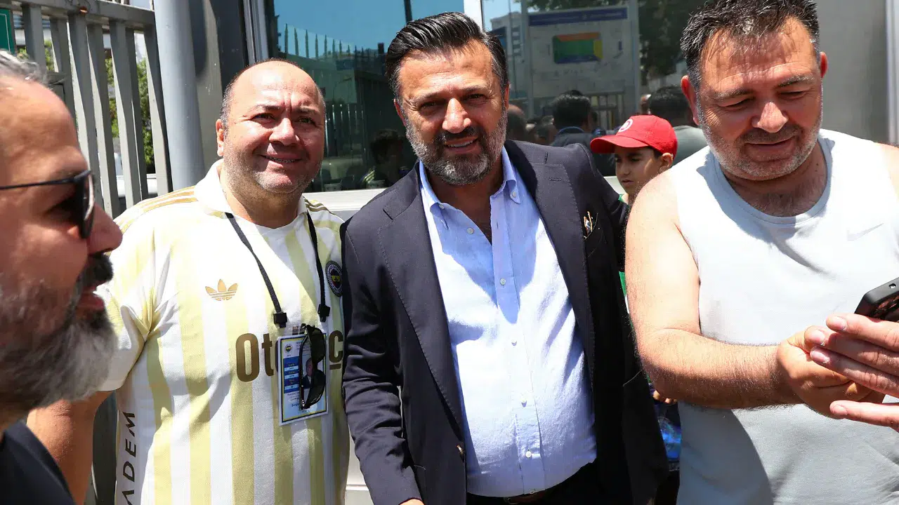Fenerbahçe’de eski sporcular oy kullandı