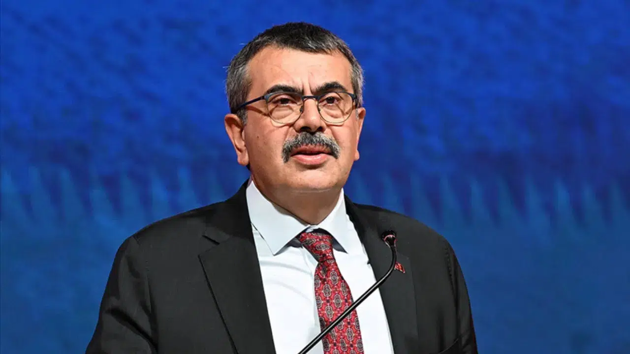 Bakan Tekin, 7'nci Türkiye Eğitim Teknolojileri Zirvesi'nde
