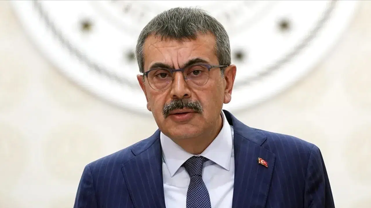 'Tüm şehit ailelerimize sabır ve metanet diliyorum