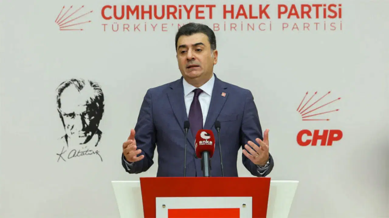 CHP'de 9 milletvekilinin ihracı partide krize nede
