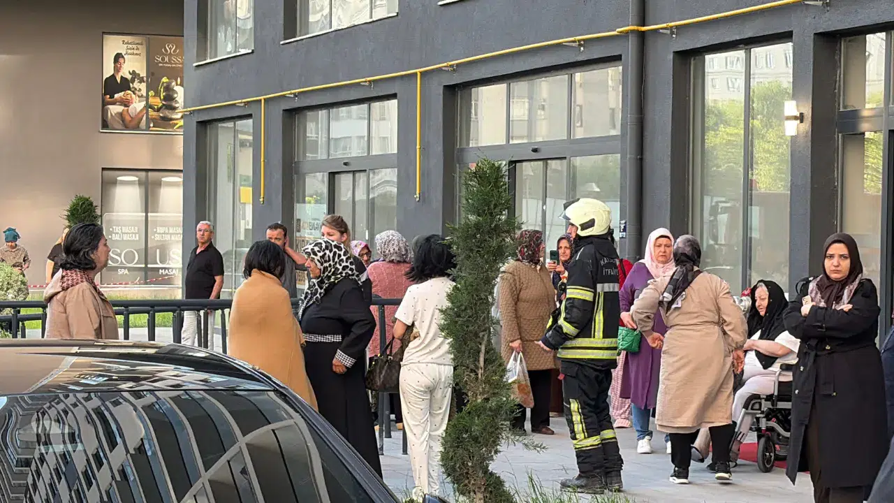 Kayseri’de 20 katlı binada yangın paniği : Yanlış 