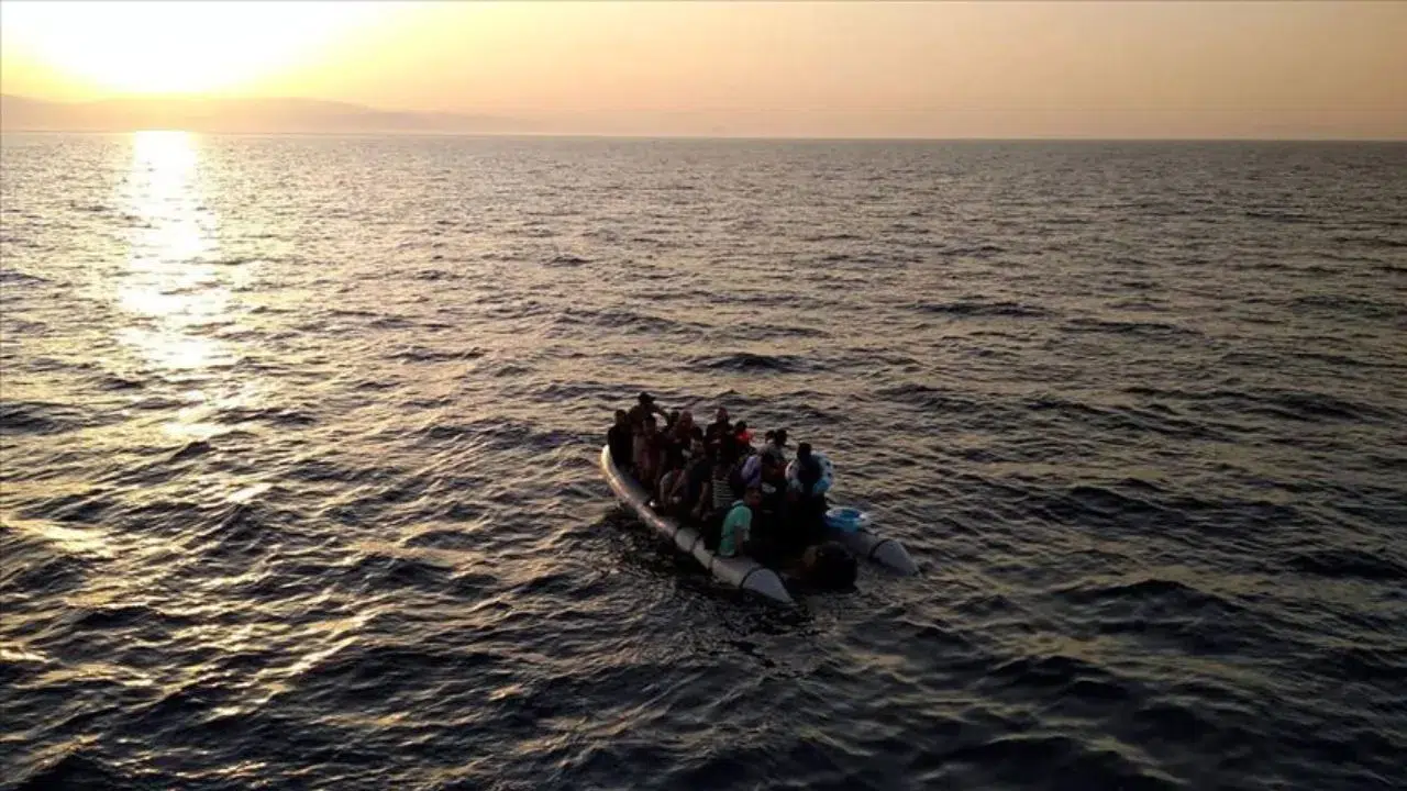 Bodrum açıklarında 32 göçmen kurtarıldı : 1 organizatör yakalandı