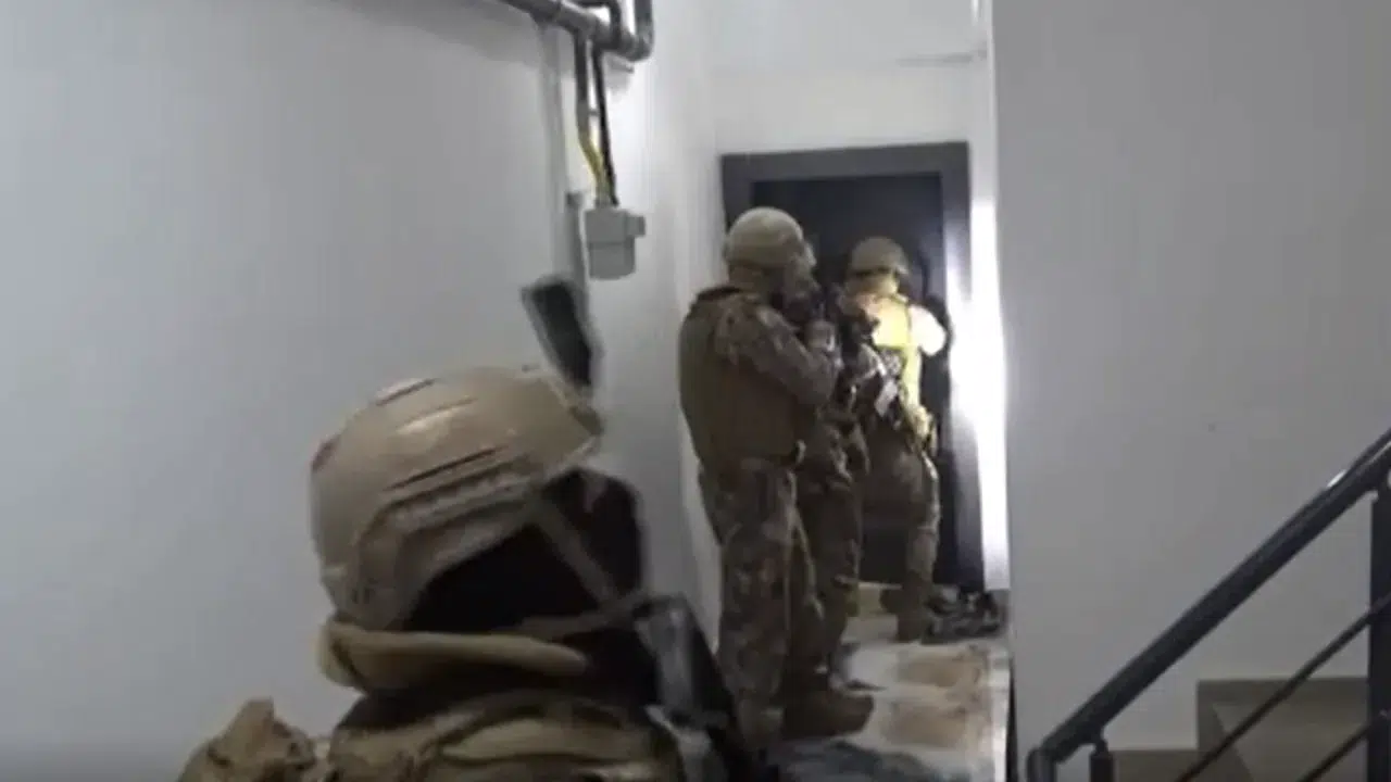 İstanbul’da DEAŞ operasyonu : Çok sayıda adrese ba