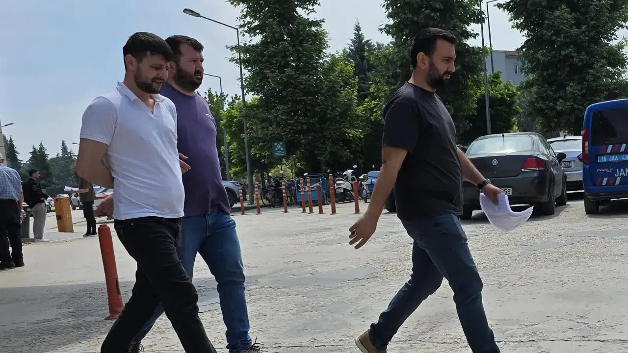 İnegöl'de GBT den kaçmaya çalışan firari hükümlü kovalamacay