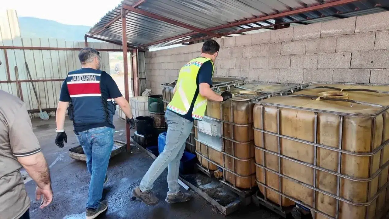 Osmaniye’de kaçak akaryakıt operasyonu : Toprağa gömülü tank