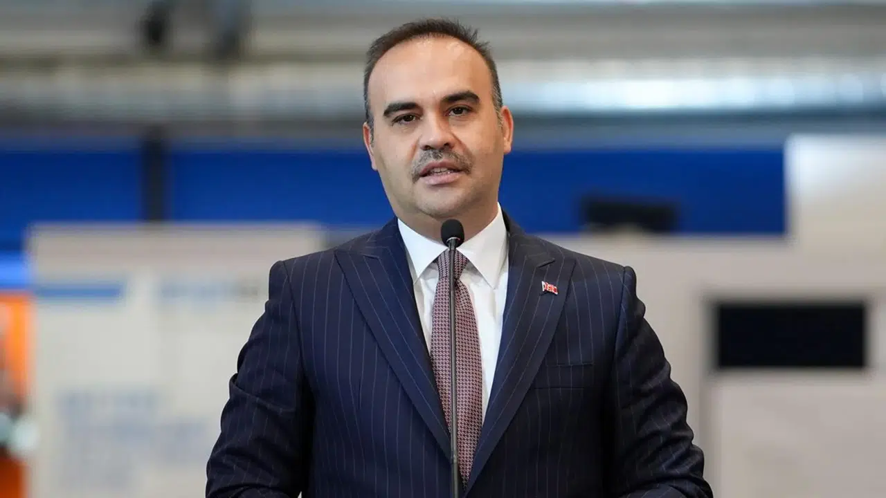 Bakan Kacır’dan AK Parti’nin 25. yılına ilişkin mesaj