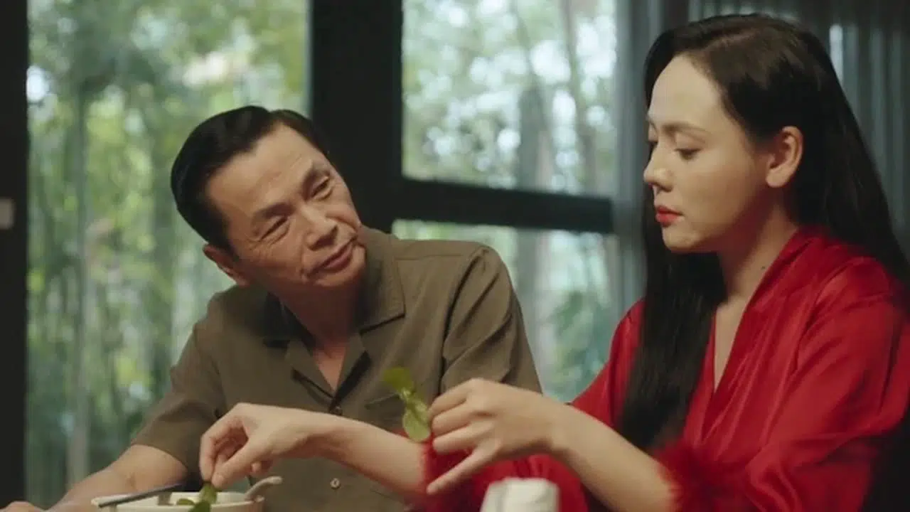 Bölünme Çizgisi Dizisinde Huyen Trang'ın Rolü ve Kariyeri Hakkında Bilgiler Neler?