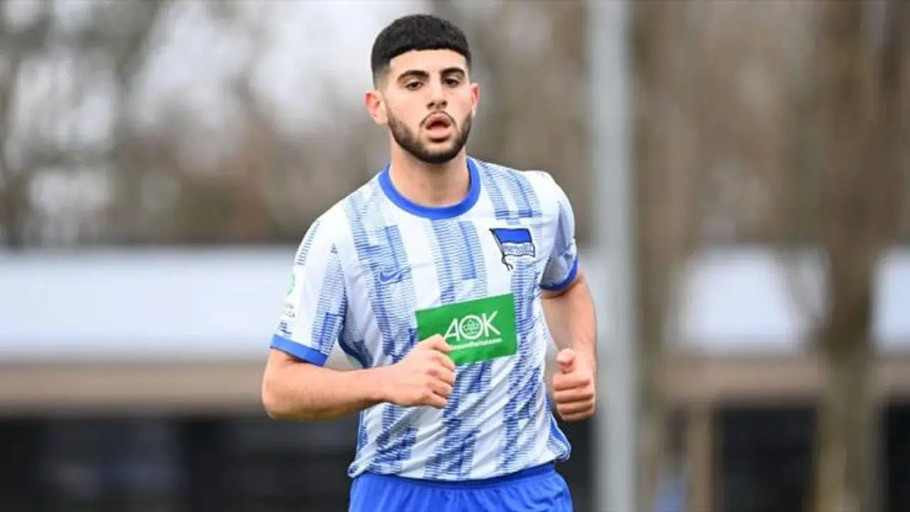 Juventus, Türk Futbolcu Teoman Gündüz'ü Renklerine Bağladı: Kimdir, Kaç Yaşında ve Hangi Takımlarda Oynadı?