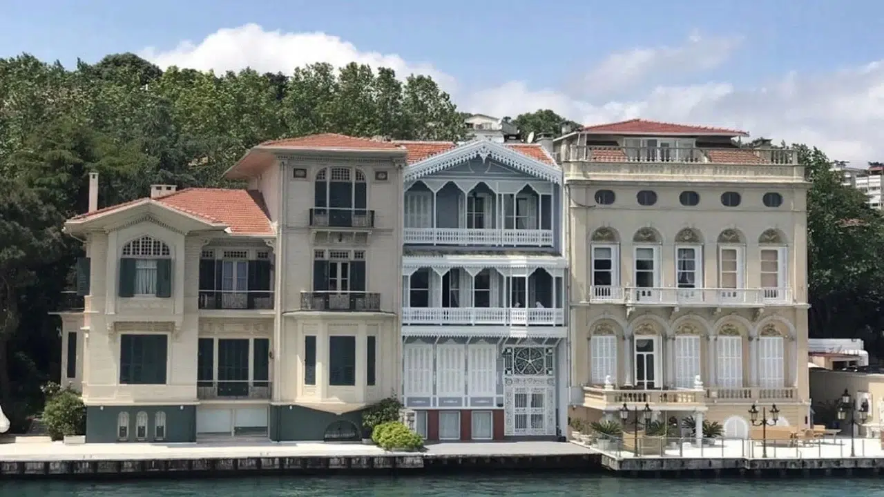 Kara Todori Yalısı İcradan Satışa Çıktı: Aile Anlaşmazlıkları Oldu