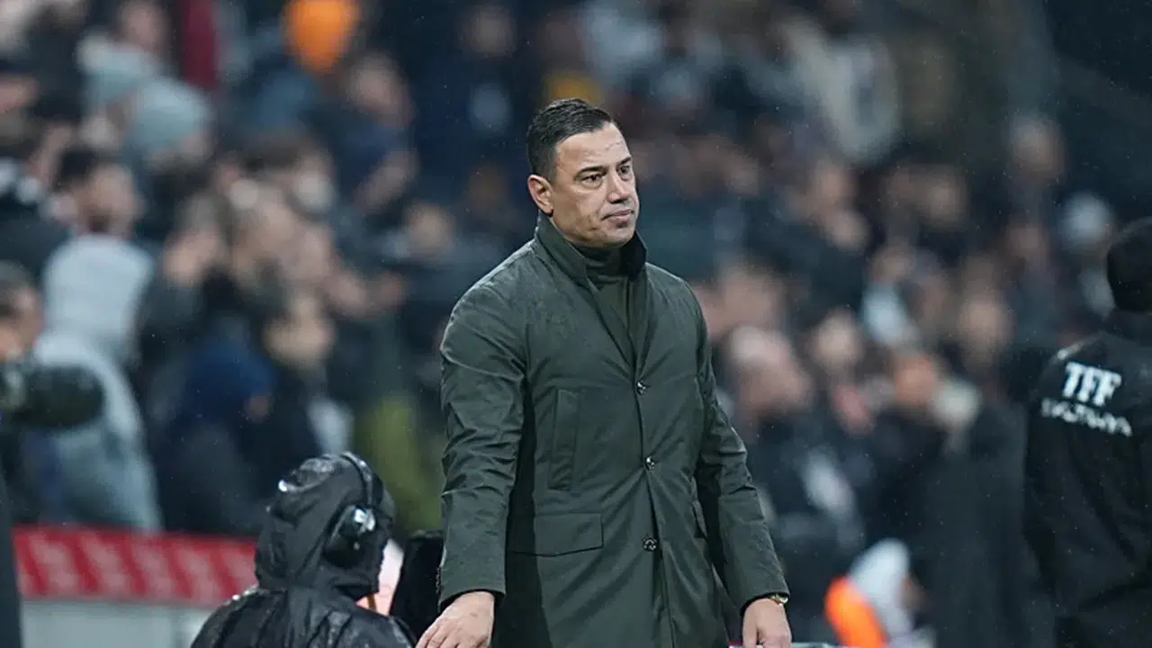 Çağdan Atan'dan 'Oyuncularım rahat bırakılsın' çıkışı