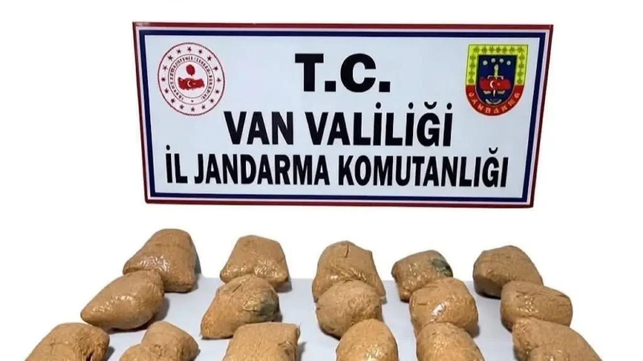 Van’da Düzenlenen Operasyonda 22 Kilo 100 Gram Esrar Ele Geçirildi