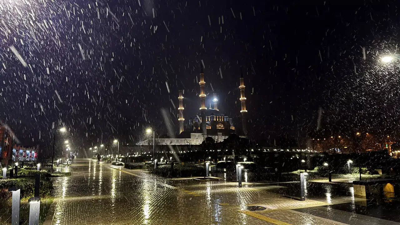 Edirne'de Kar Yağışı Başladı