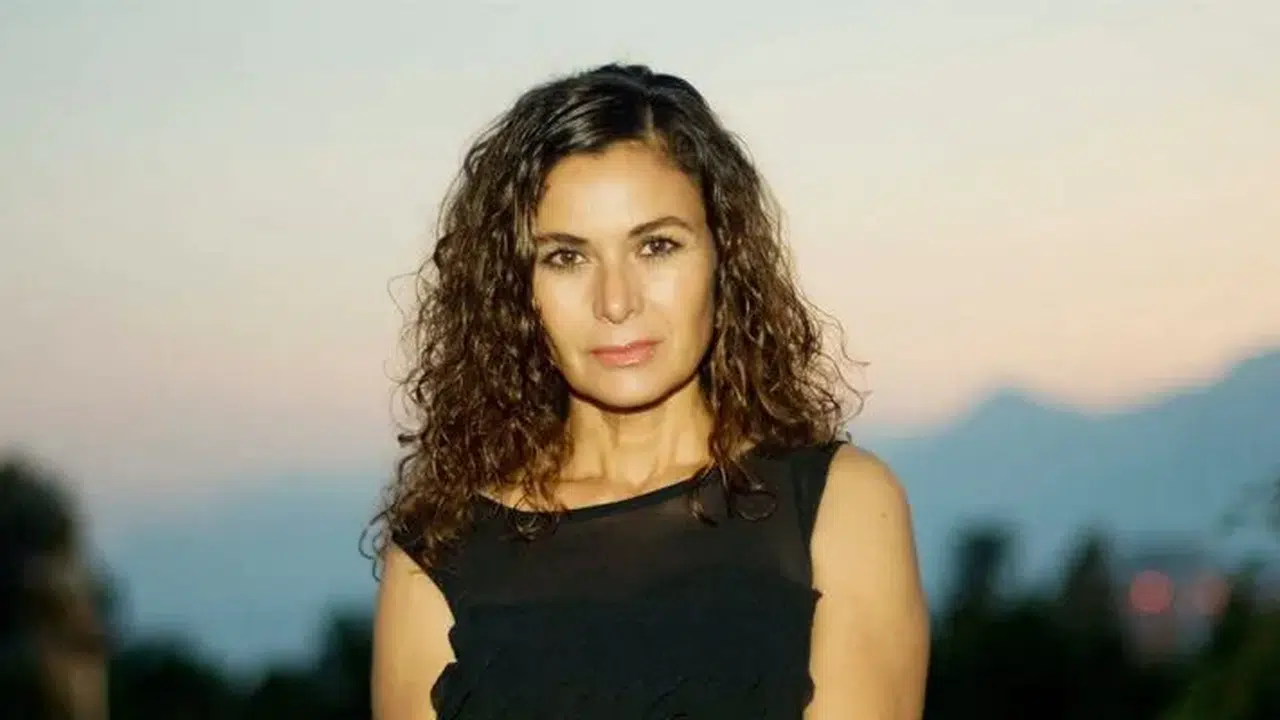 Hatice Aslan kimdir ve kaç yaşındadır? Ünlü oyuncunun aşk hayatı merak ediliyor