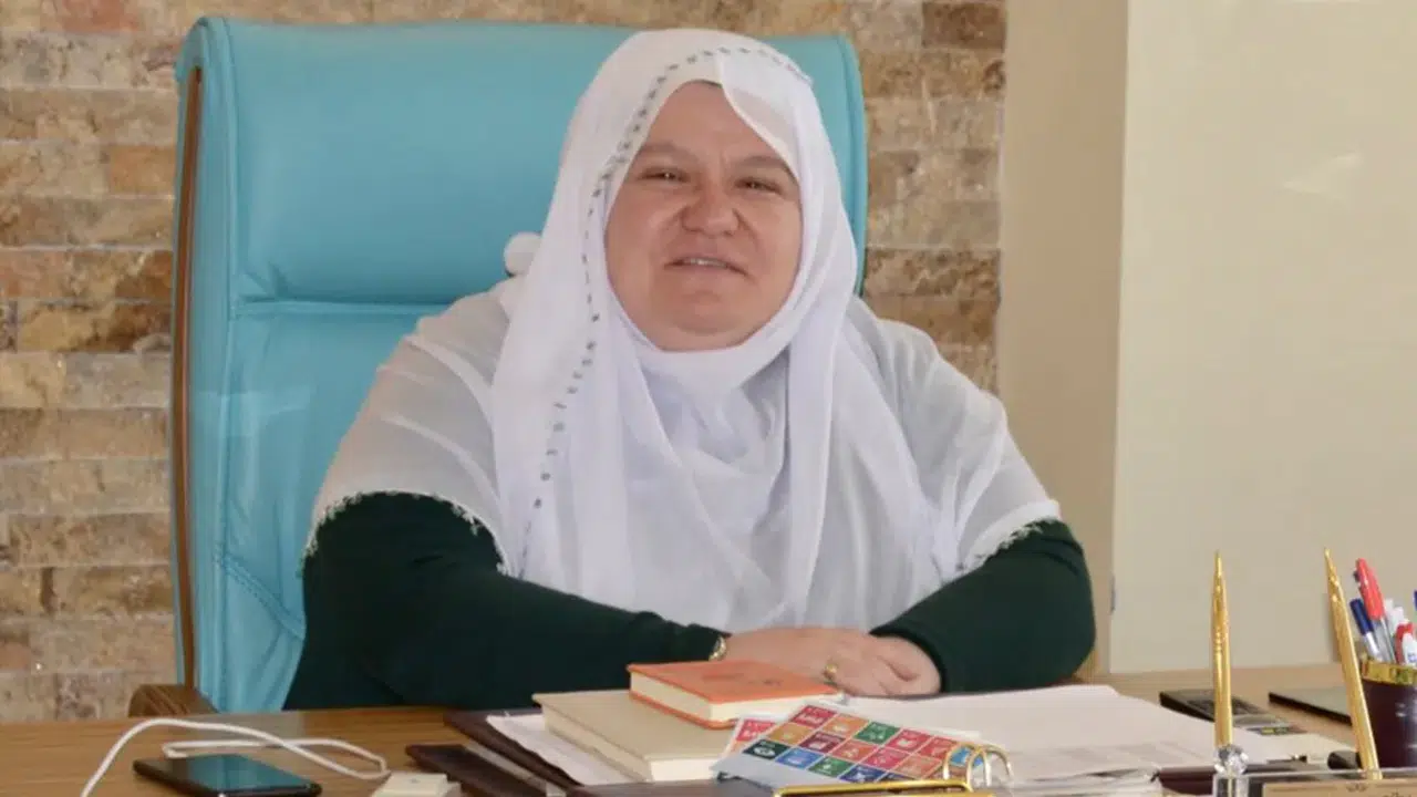 Eskişehir Mihalgazi’nin Kadın Belediye Başkanı Zeynep Güneş Kimdir?