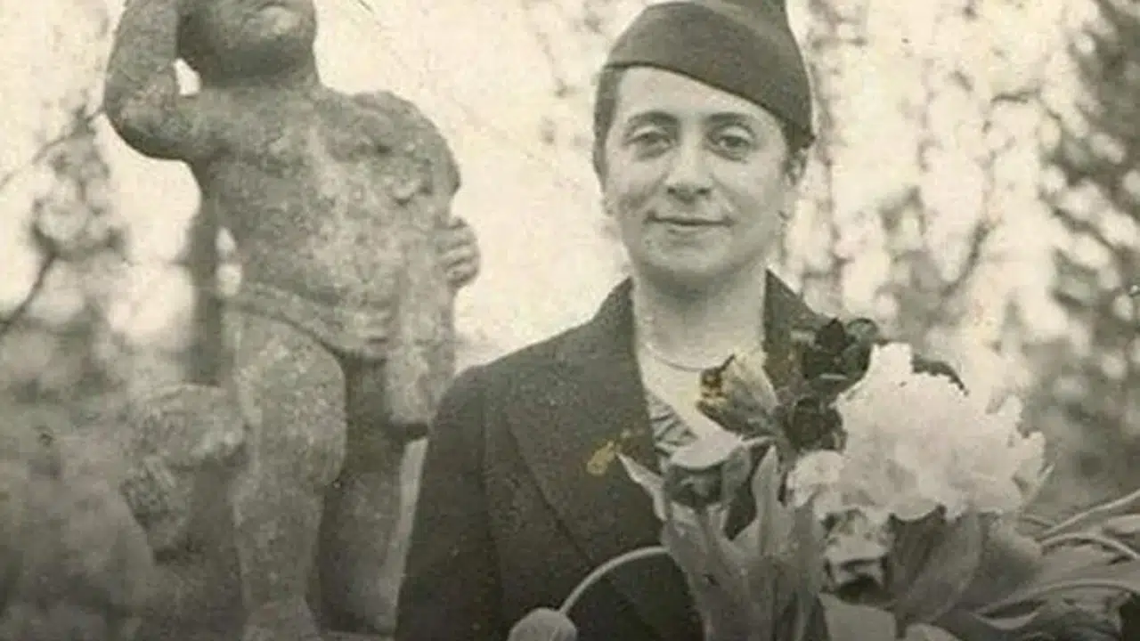 Türkiye Cumhuriyeti'nin İlk Kadın Doktoru Kimdir?