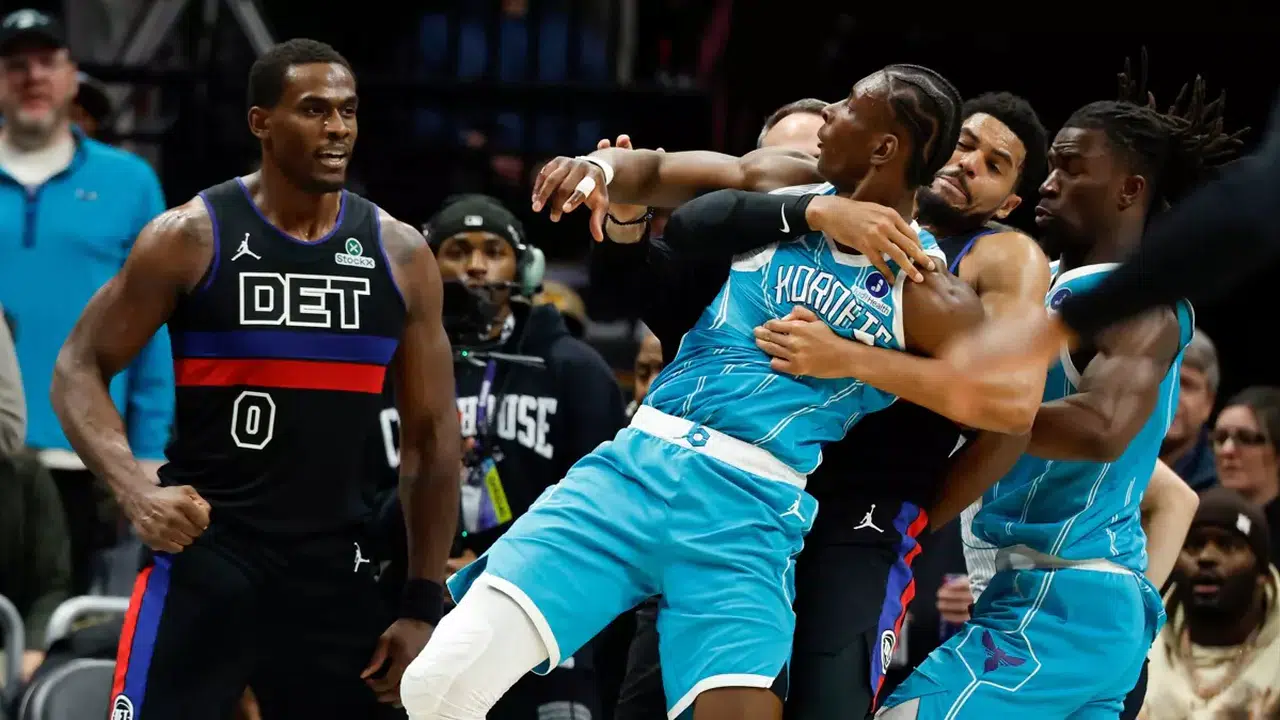 NBA'de Charlotte Hornets ve Detroit Pistons Maçında Neler Oldu ve Hangi Oyunculara Men Cezası Verildi?
