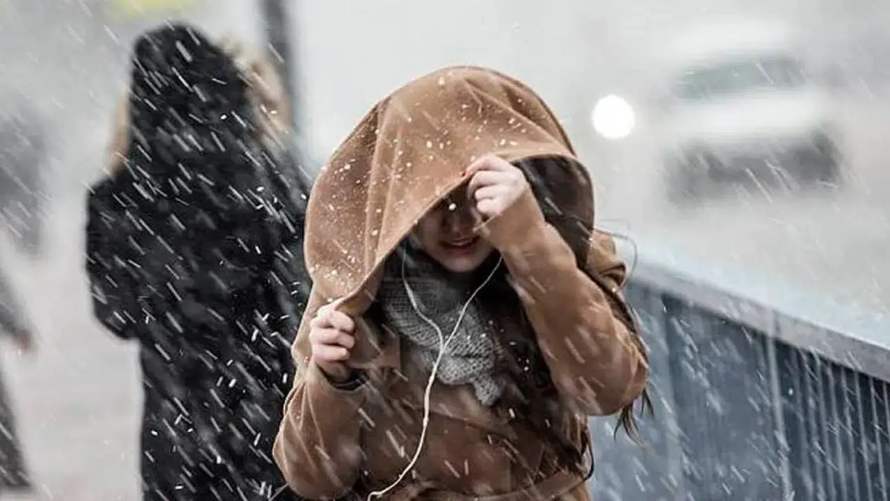 İstanbul'da Hava Sıcaklıkları Düşüyor : İstanbul'a Kar Yağacak Mı?