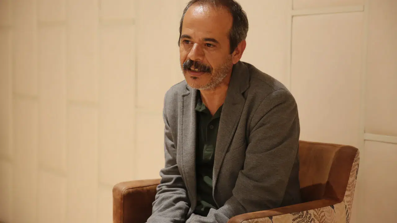 Yazar Bülent Akyürek hayatını kaybetti : Bülent Akyürek kimdir, neden öldü?