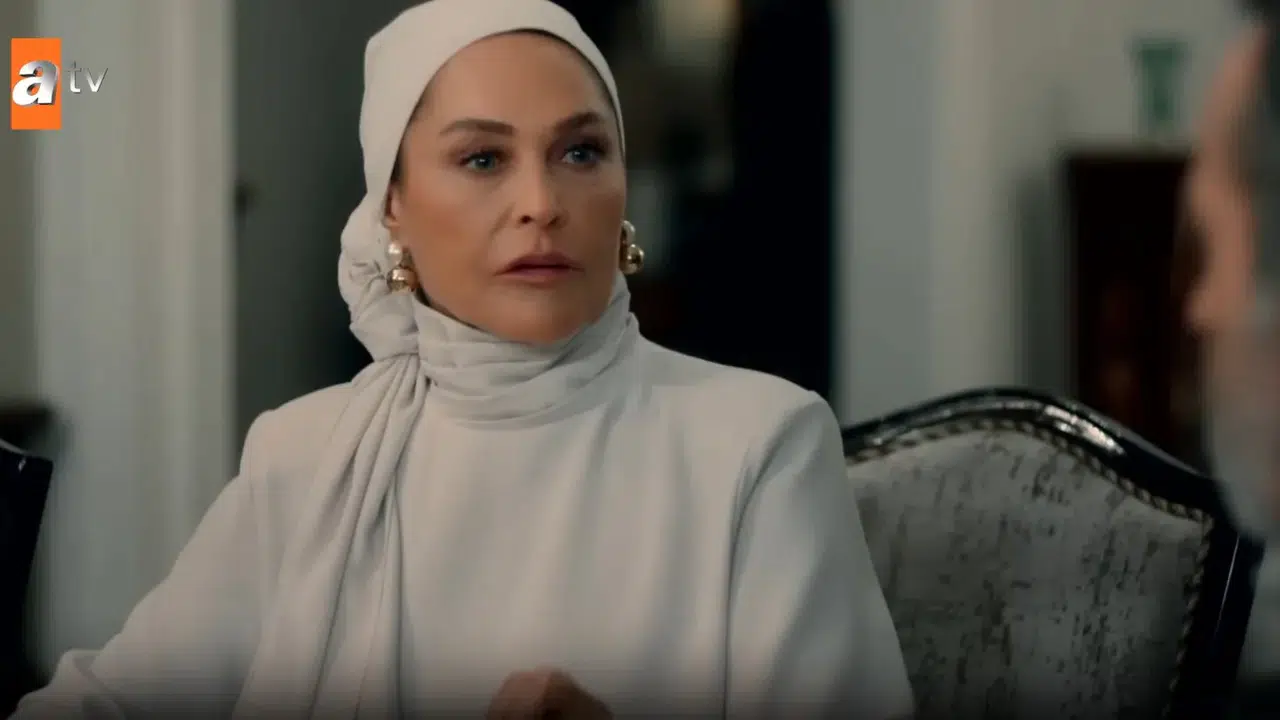 Hülya Avşar’ın Aynı Yağmur Altında Dizisindeki Fazilet Aydan Karakteri Kimdir ve Hikayesi Ne Anlatıyor?