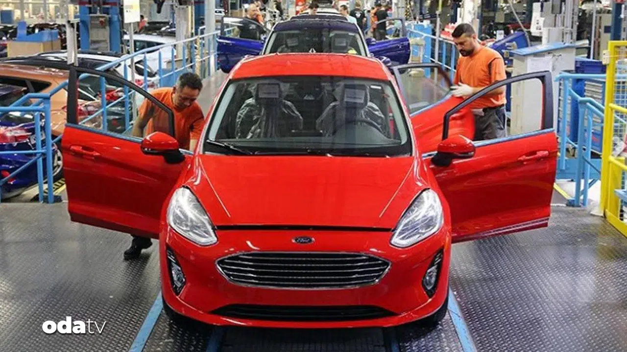 Ford, Yazılım Sorunu Nedeniyle Milyonlarca Aracını Geri Çağırıyor