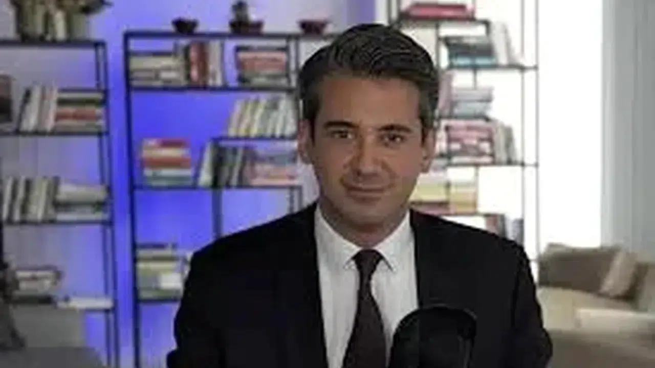 Deniz Uras kimdir, nereli, yaşı kaç ve mesleği nedir?