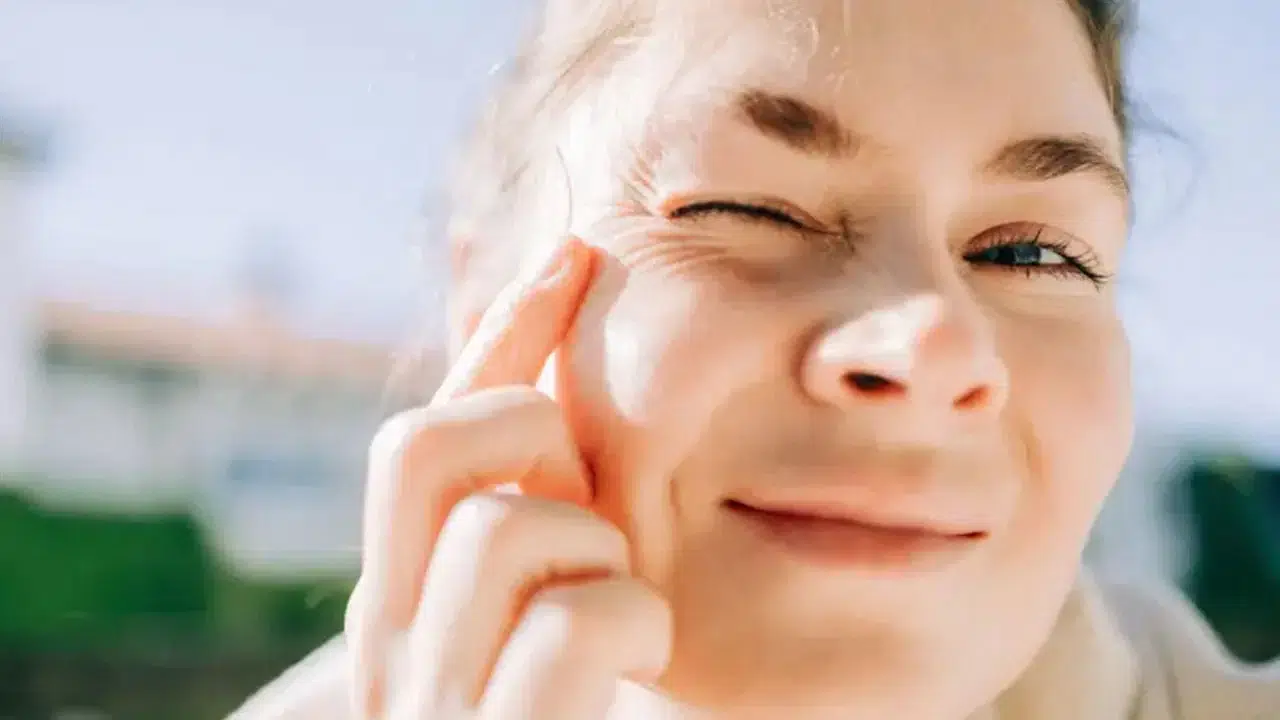 Kolajen Takviyeleri Cilt Elastikiyetini Artırıyor, Peki Kırışıklıklar Hakkında Ne Söyleniyor?