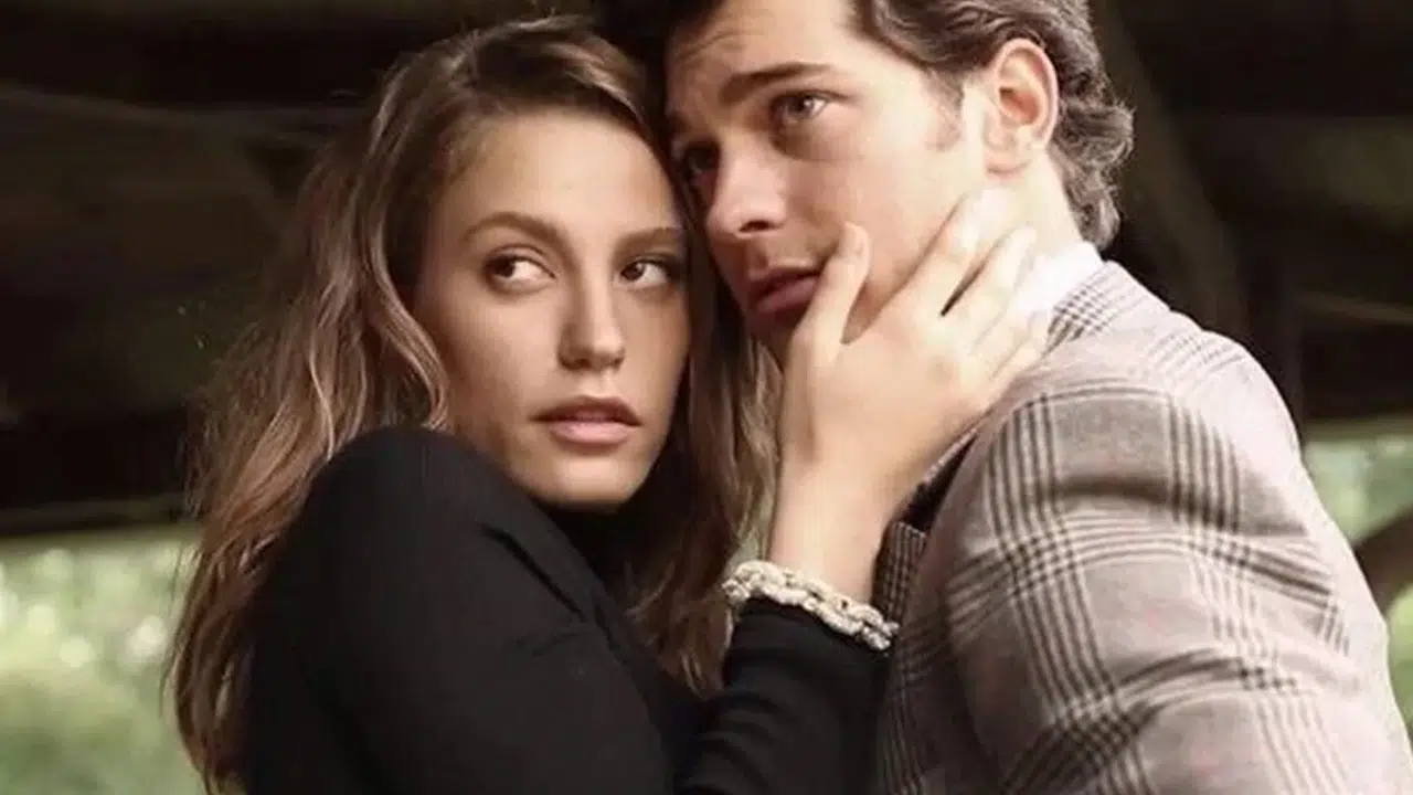 Çağatay Ulusoy ve Serenay Sarıkaya'nın İlişkisi Ne Zaman Başladı ve Neden Ayrıldılar?