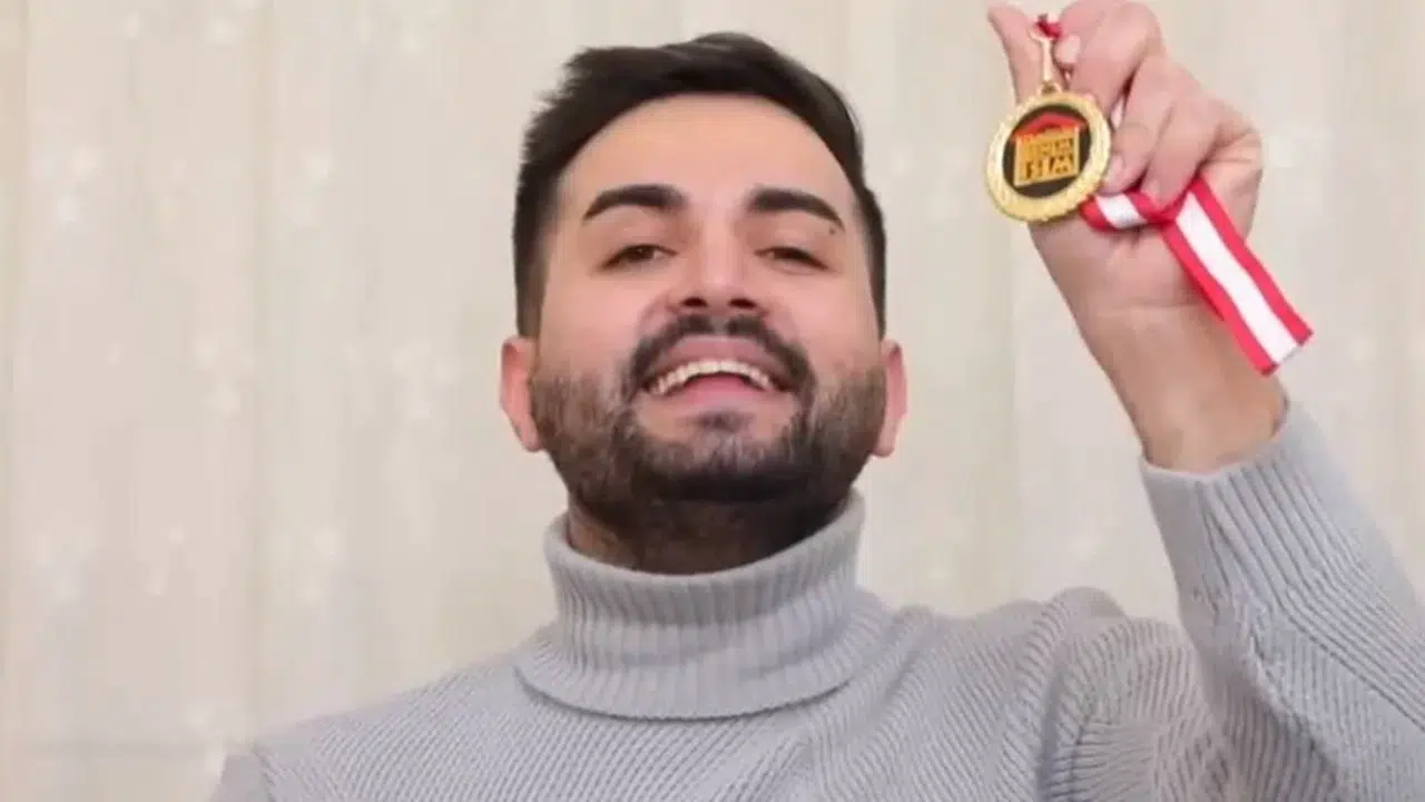 Kadir Ezildi'nin 2026 Yılı Kazancı Ne Olacak?