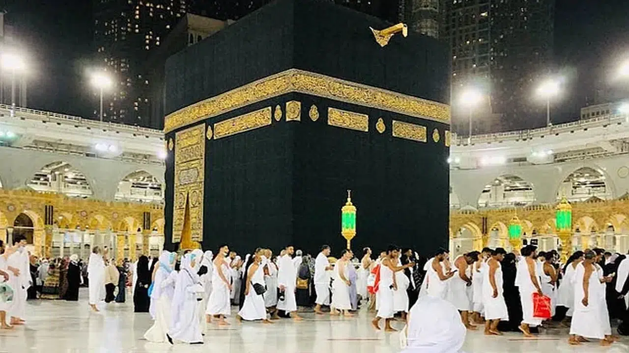 Kabe örtüsünü kesen Türk kadın kim, ne kadar ceza alacak? İşte detaylar