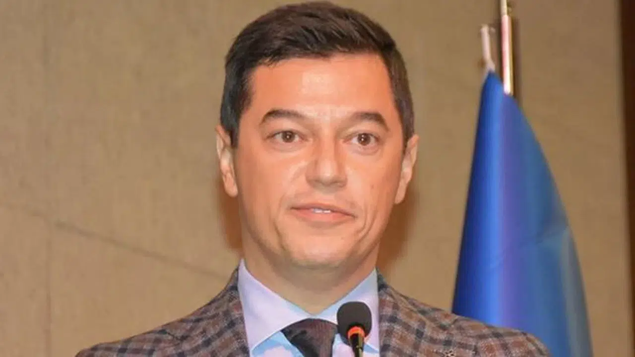 Marmaris Belediye Başkanı Acar Ünlü Hangi Partiden Seçildi ve Kimdir?