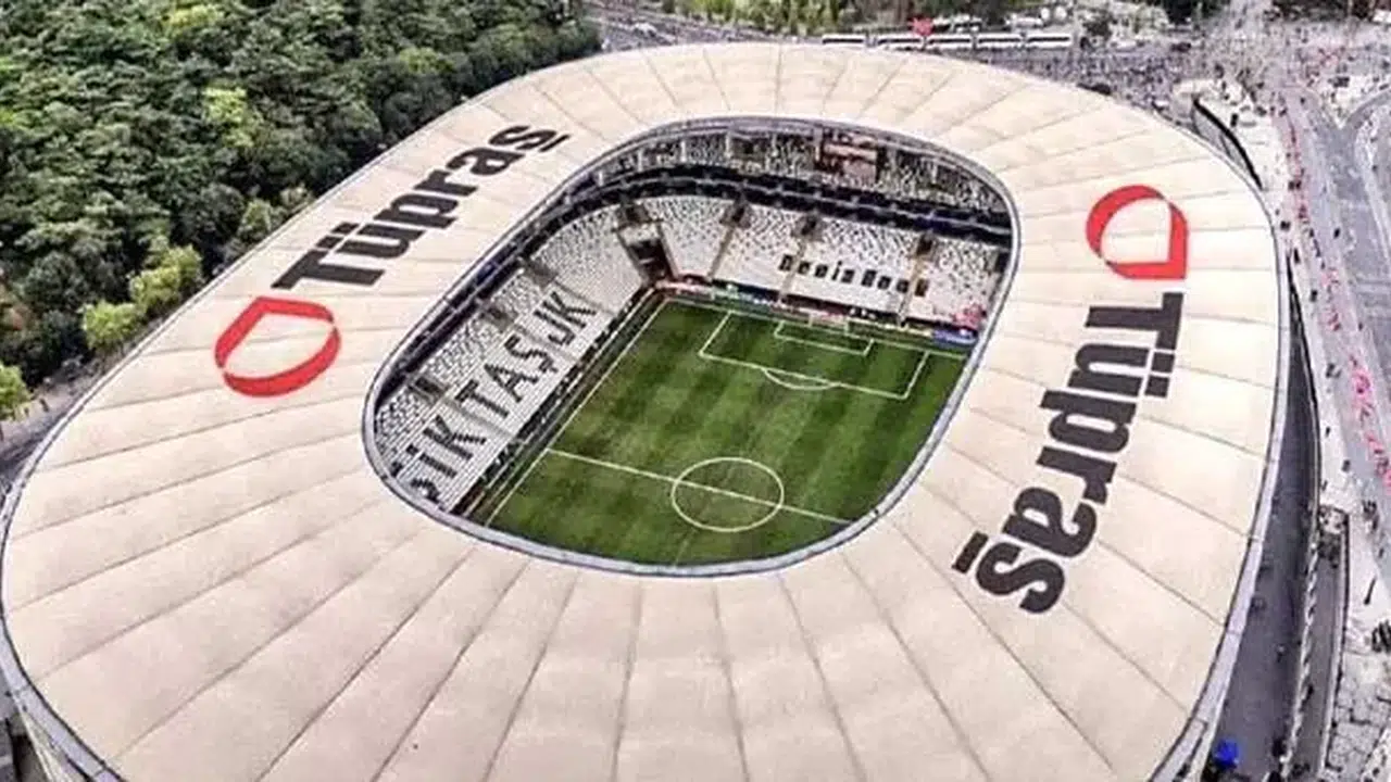 Beşiktaş'ta Antre 1903 Sergi Alanı Açıldı: 'Duruş' Temasıyla Sanatseverleri Buluşturuyor