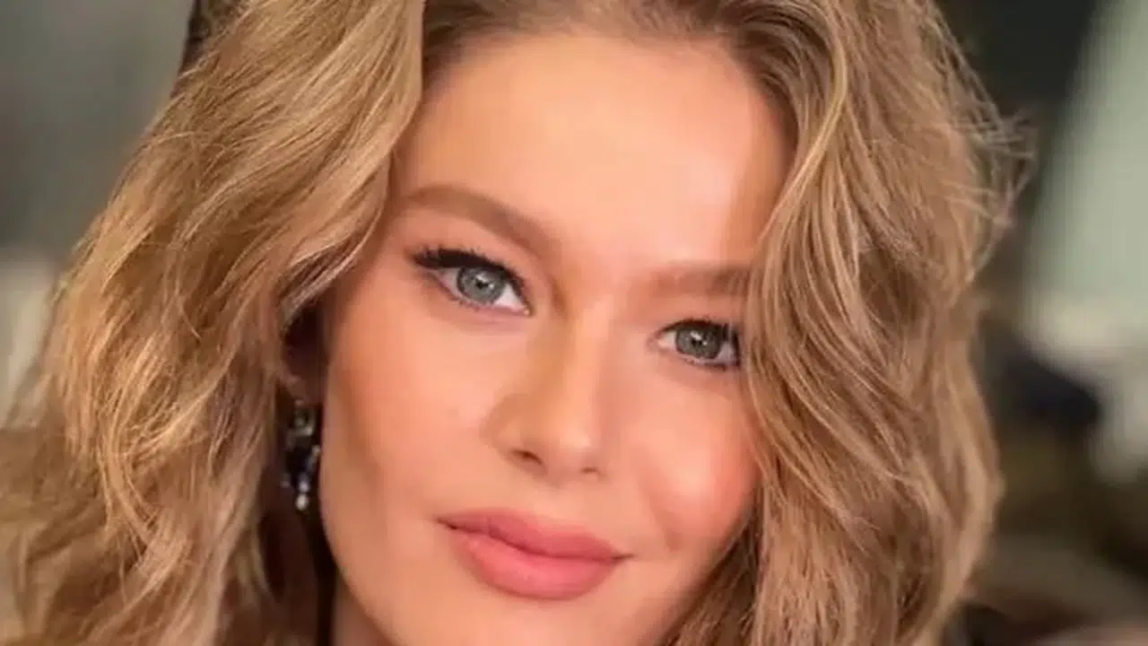 Kıvanç Tatlıtuğ'un Dönence Dizisindeki Rol Arkadaşı Değişti : Pınar Deniz Yerine Burcu Biricik ile Anlaşıldı