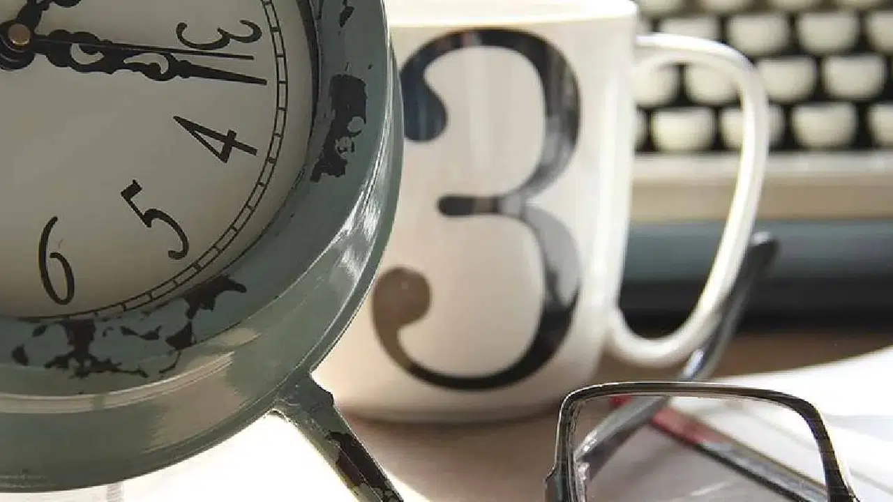 İspanya'da Kamu Çalışanlarının Haftalık Çalışma Saatleri 37,5'tan 35'e İndirildi