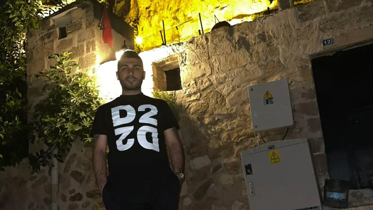 Uğur Salman kimdir, kaç yaşında, nereli ve mesleği nedir?