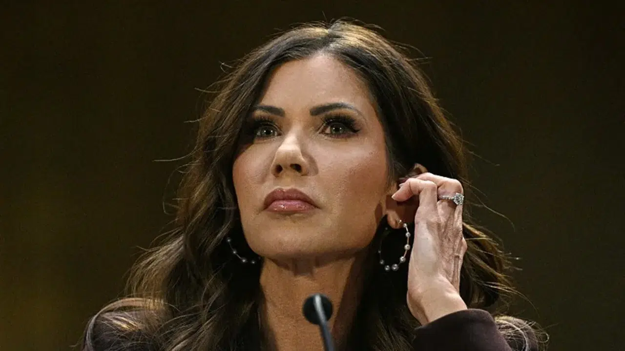 Kristi Noem Görevinden Ayrılıyor: ABD'nin Yeni İç Güvenlik Bakanı Kim Olacak?