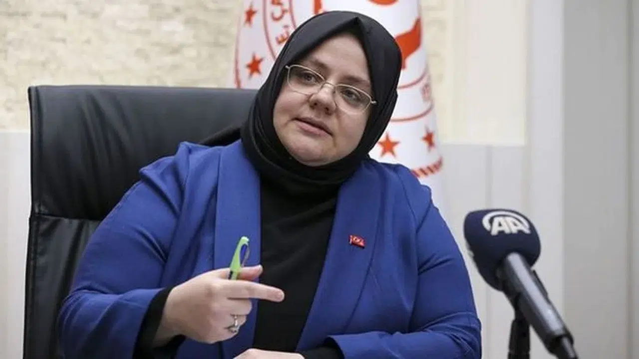 Eski Bakan Zehra Zümrüt Selçuk Kimdir ve Son Olaylar Neler?