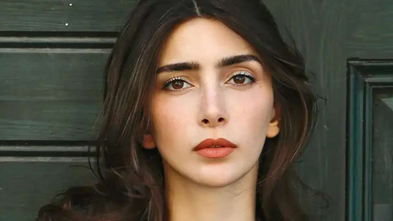 Uzak Şehir Müjgan kimdir? İpek Arkan kimdir, kaç yaşında ve nereli?