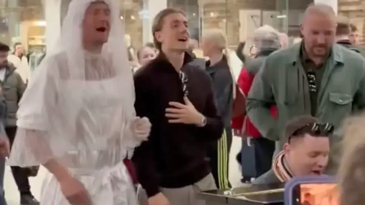 Joe Worrall kimdir ve neden gelinlik giydi? Joe Worrall Beşiktaş'ta ne zaman oynadı?